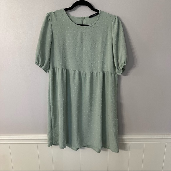 21 Saints Women’s Short Sleeve Sage Green Swiss Dot Babydoll Top Size XL GUC - Picture 2 of 8
